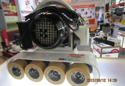 【】四輪送料機圖片_高清圖_細節(jié)圖-聯(lián)達機械