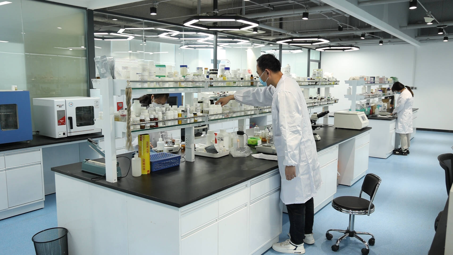 三八節美妝銷售再創新高，濟南高新區產業引領新潮流